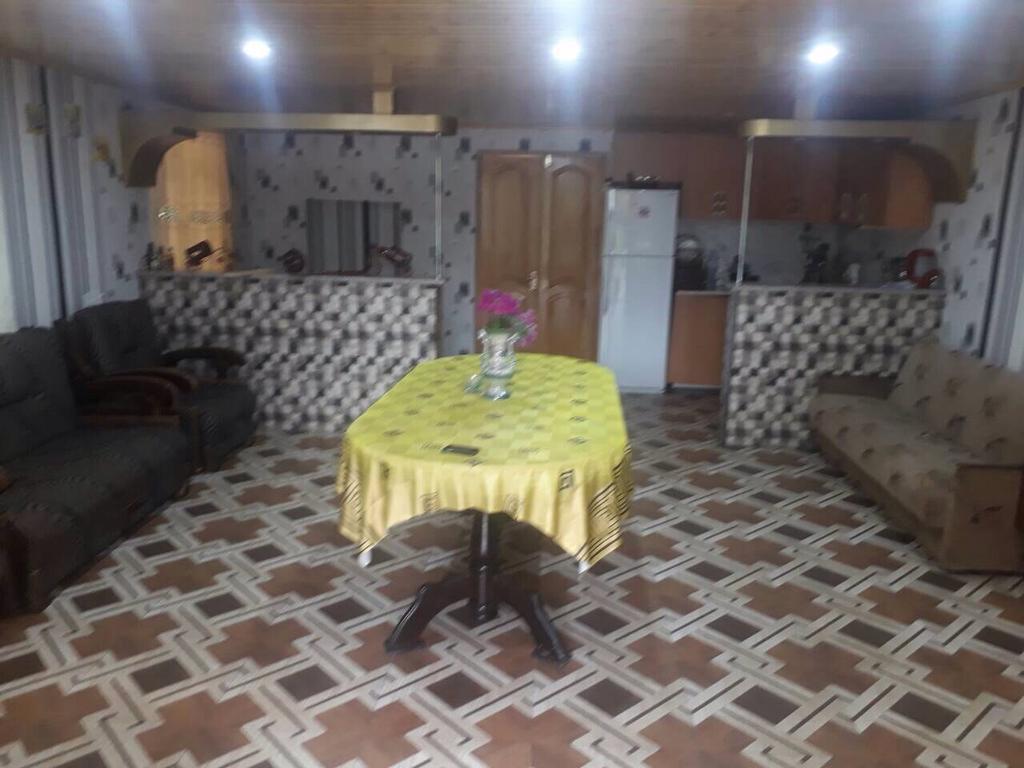 Guest House Danelia Martvili Bagian luar foto