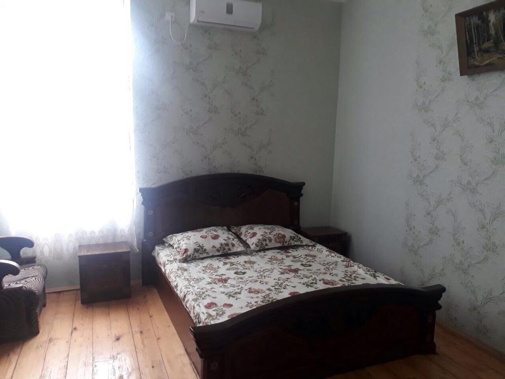 Guest House Danelia Martvili Bagian luar foto