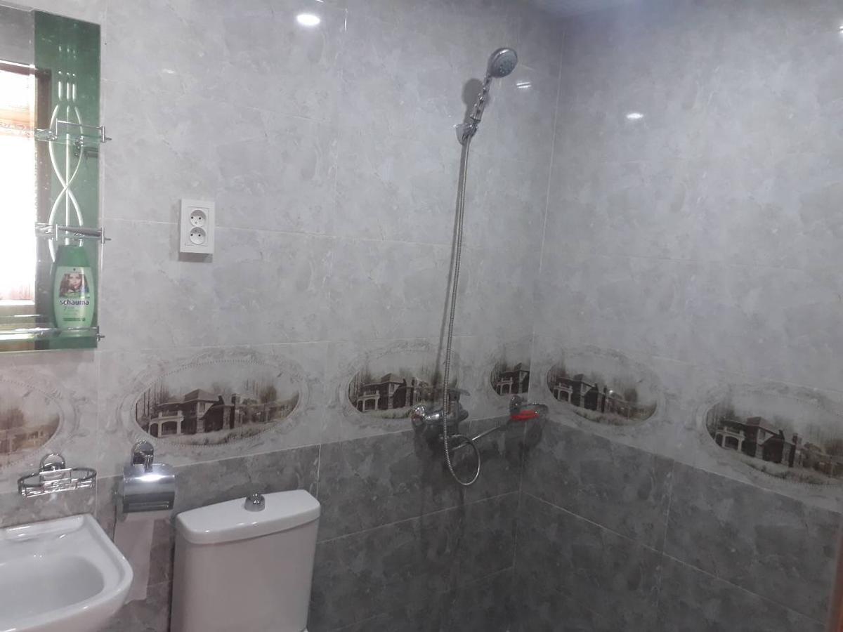 Guest House Danelia Martvili Bagian luar foto